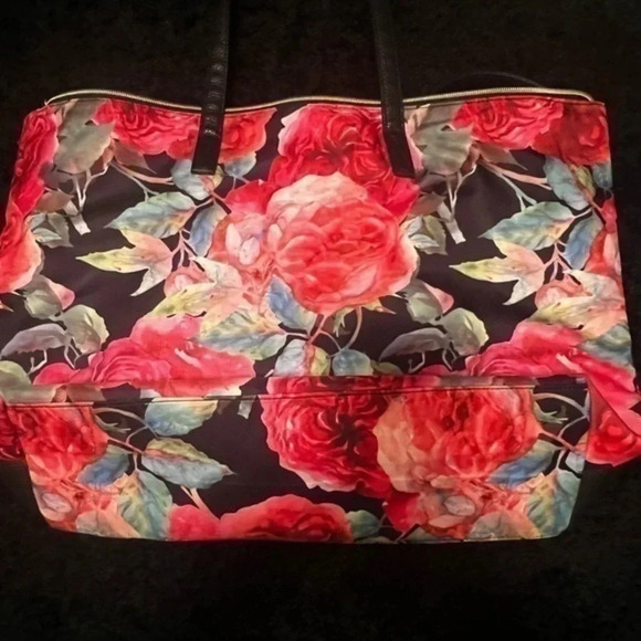 Brand new gorgeous large tote bag - Picture 1 of 3